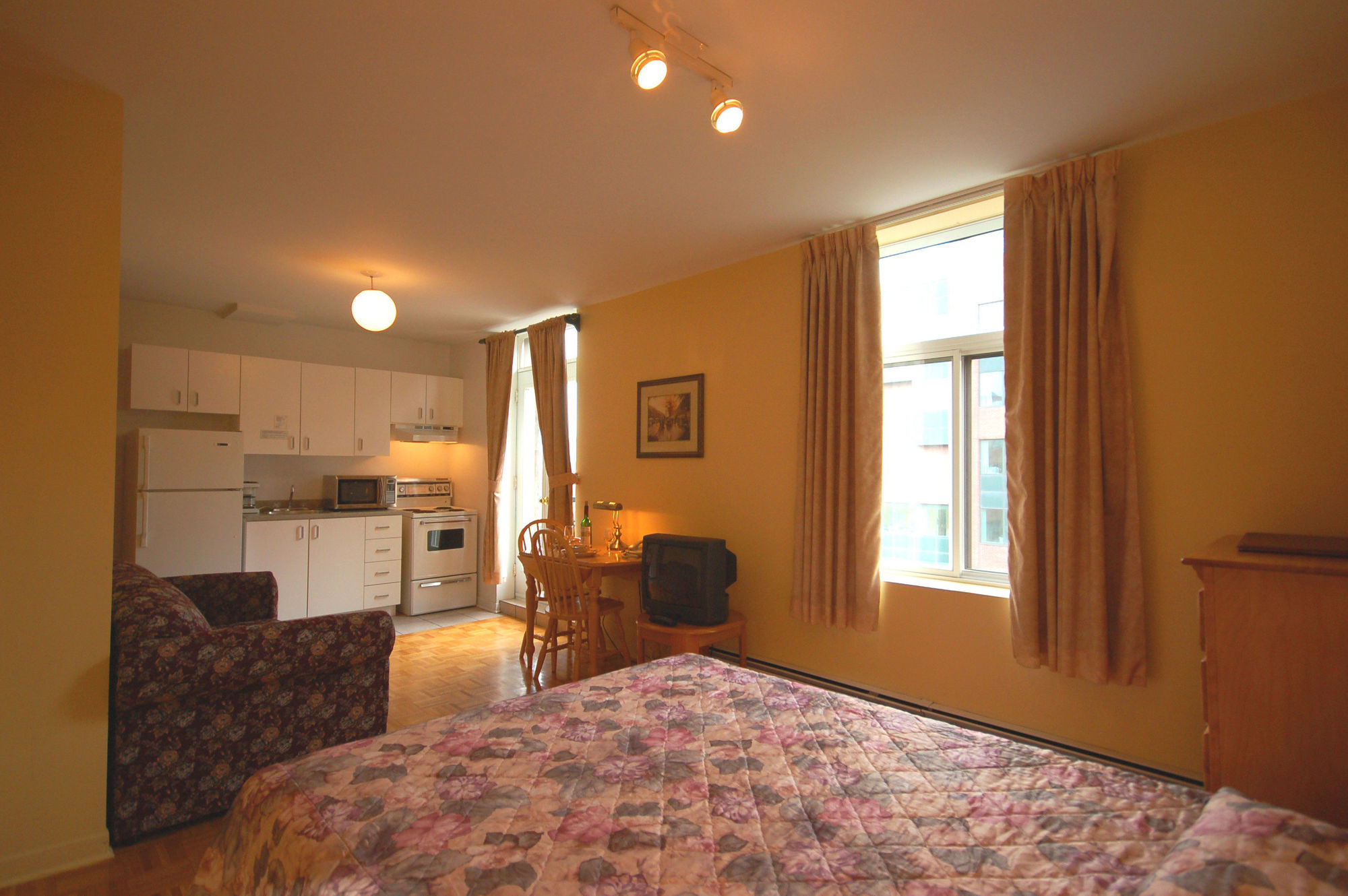 Hotel Le Roberval Montréal