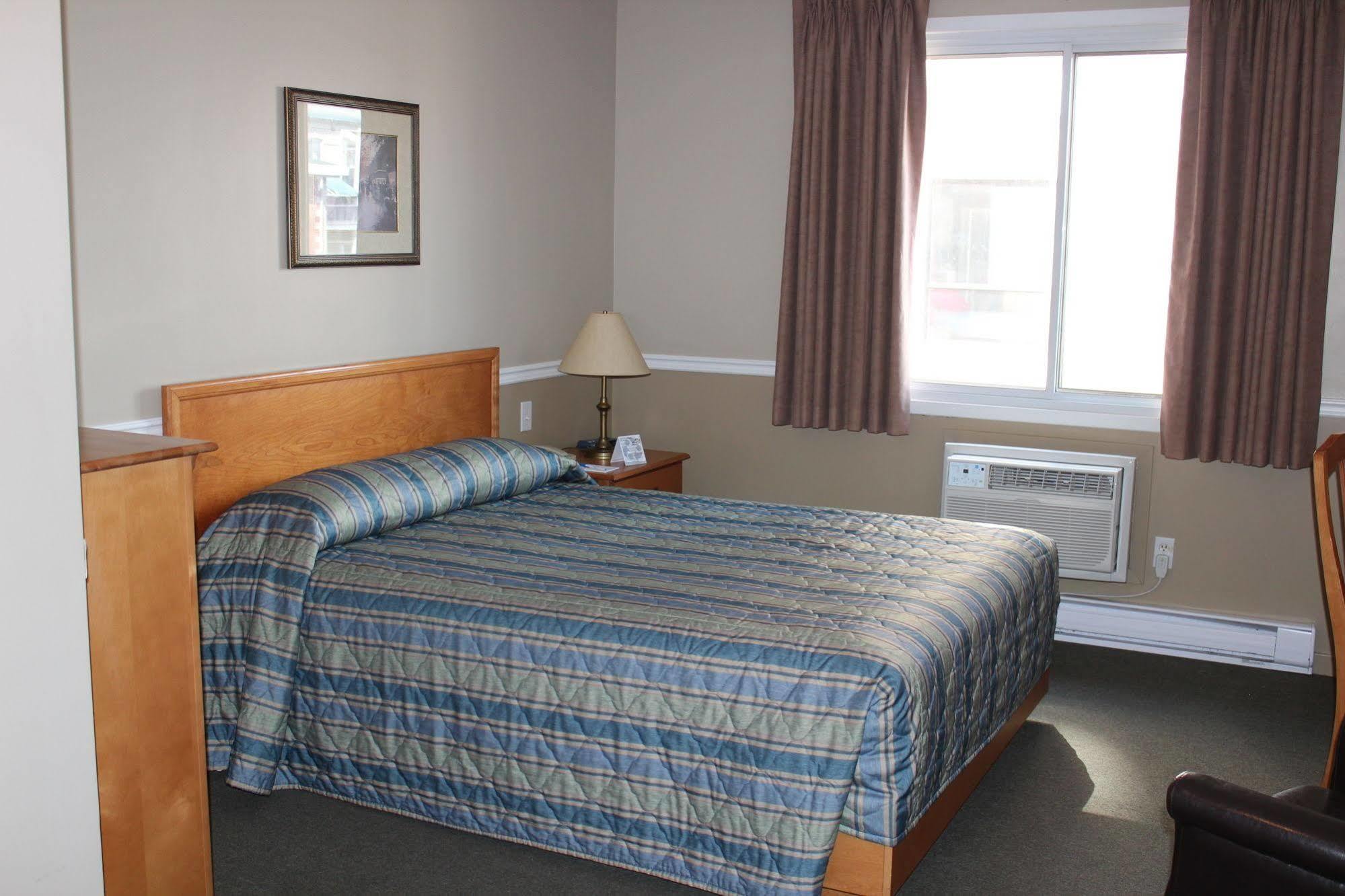 Le Roberval 3* Montréal